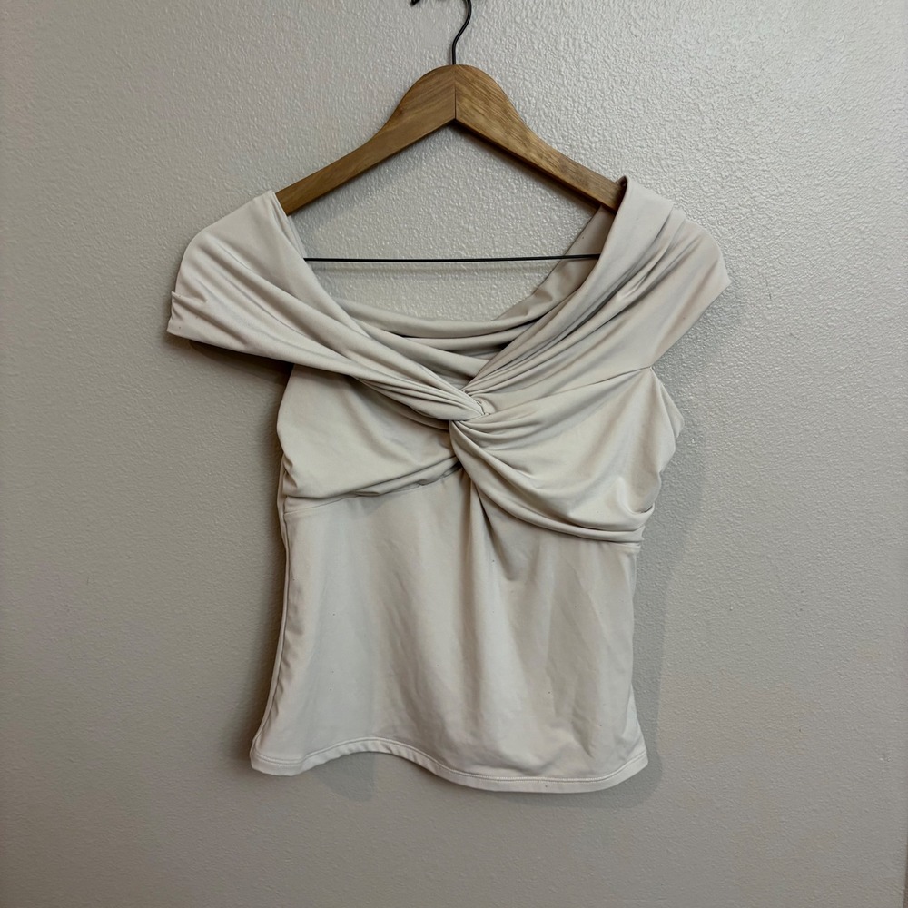 Abercrombie & Fitch Off Shoulder Twist Front Top Size M Cream Neutral Minimalist